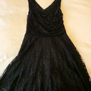 Full lace strappy‎ black dress